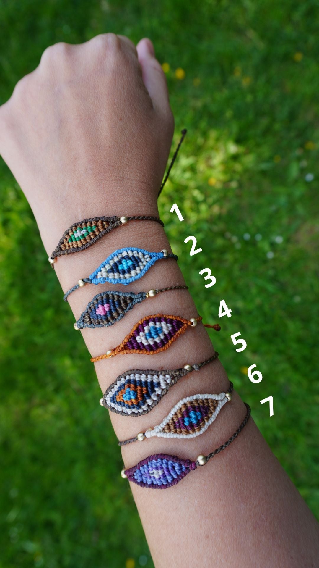 Pulsera macramé ojo protector multicolor hecha a mano