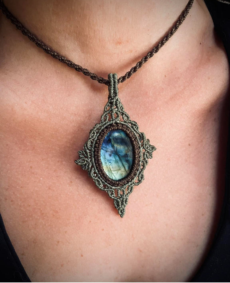 Collares
