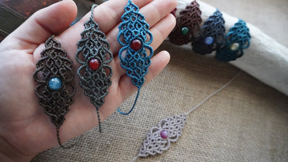 Brazalete boho en macrame