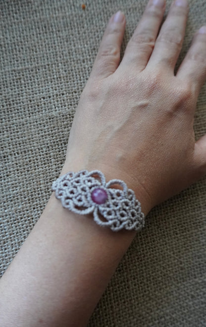 Brazalete boho en macrame