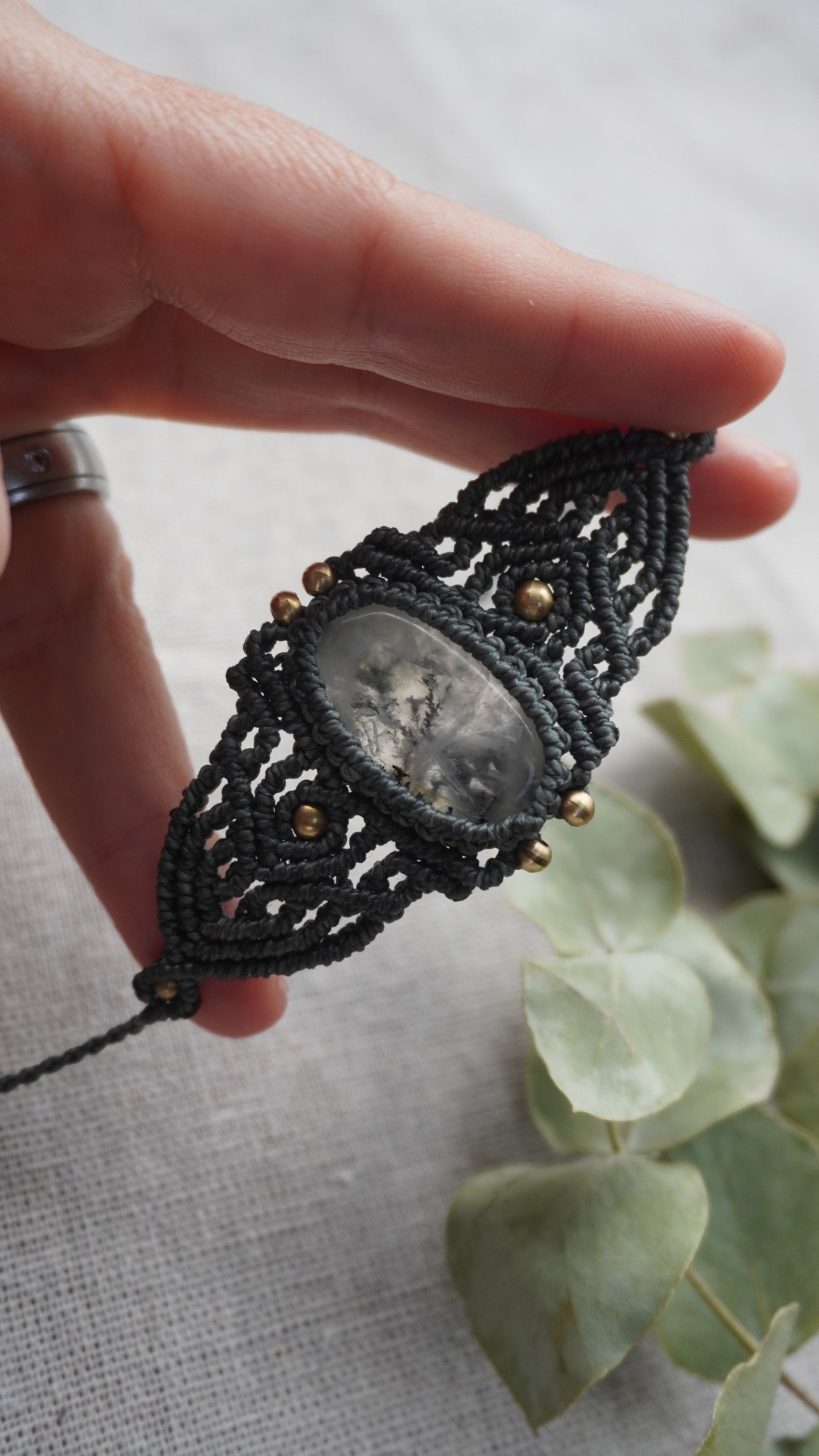 Pulsera Forêt Pétrifiée · Ágata Dendrítica y Macramé