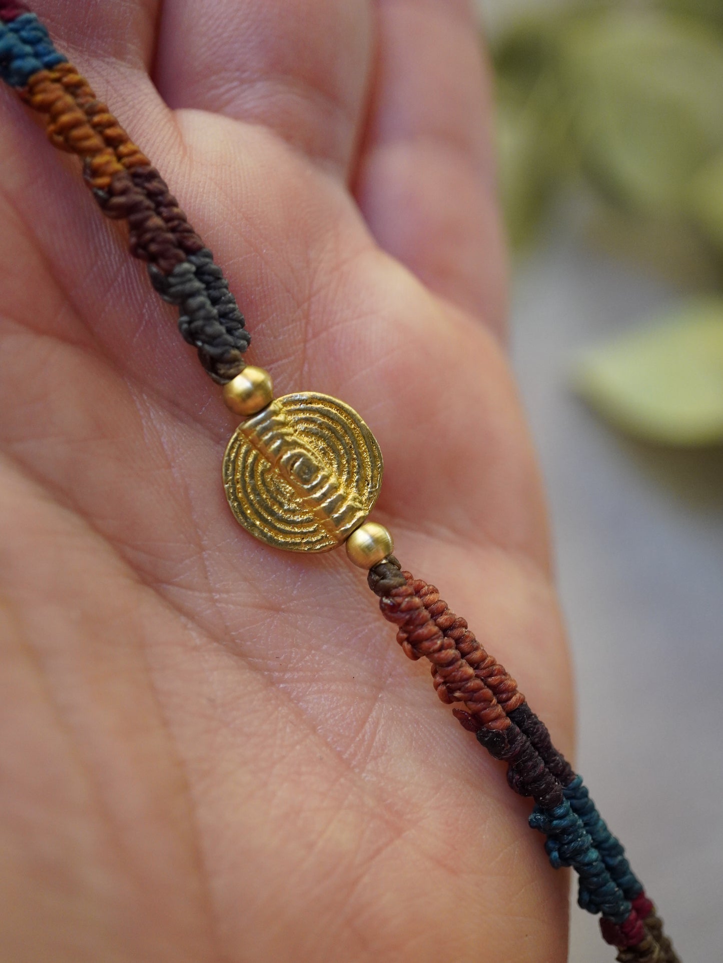 Pulsera Alma Nómada · Símbolo de latón